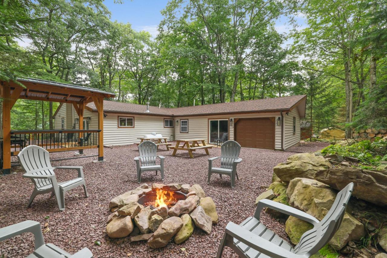 Whiskey Pines Retreat! Single Level Home, Outdoor Firepit, Ac, Bbq! Sleeps 9 In Lake Harmony! Екстер'єр фото